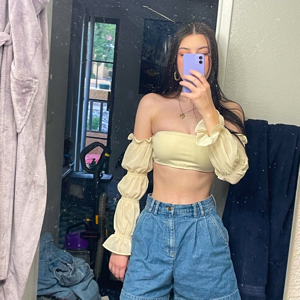 ItsAllWild Ivory Crop Top Size XS - Picture 2 of 6